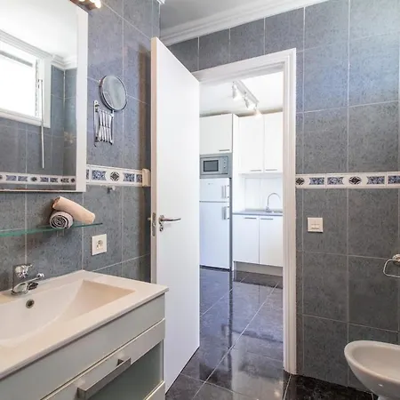Apartment Stylish Near The Sea *